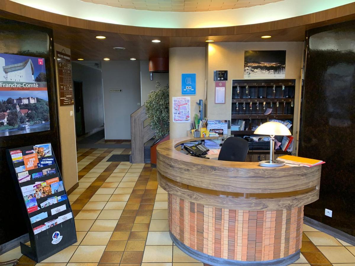 Hotel Du Lion Везуль Экстерьер фото